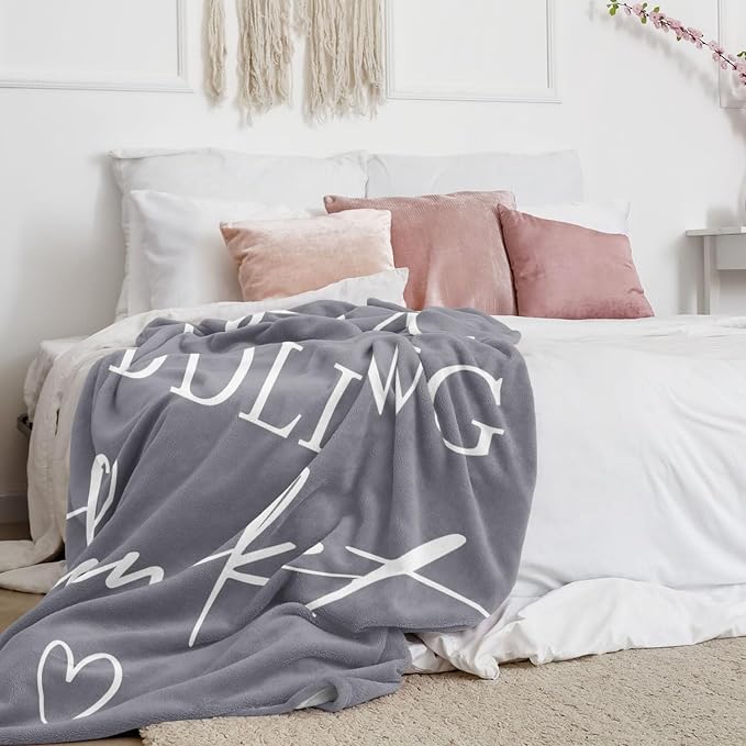 Grey - Cuddling