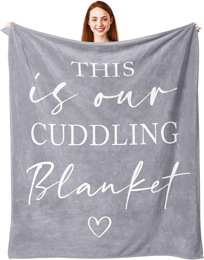 Grey - Cuddling